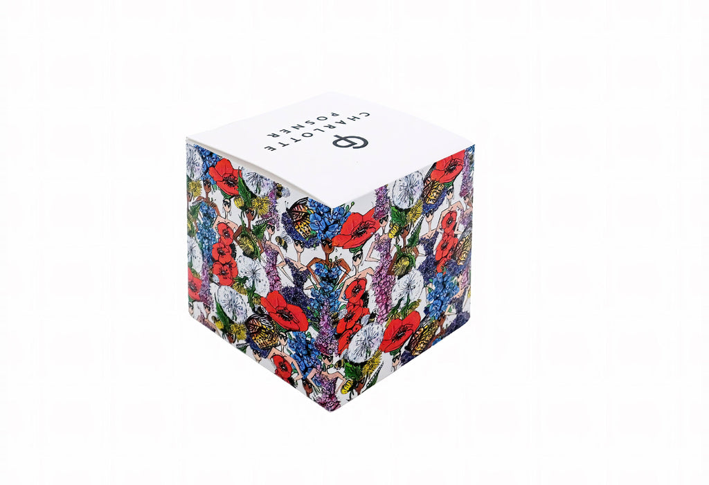 SNOW WHITE MUSK SCENTED CANDLE - Charlotte Posner